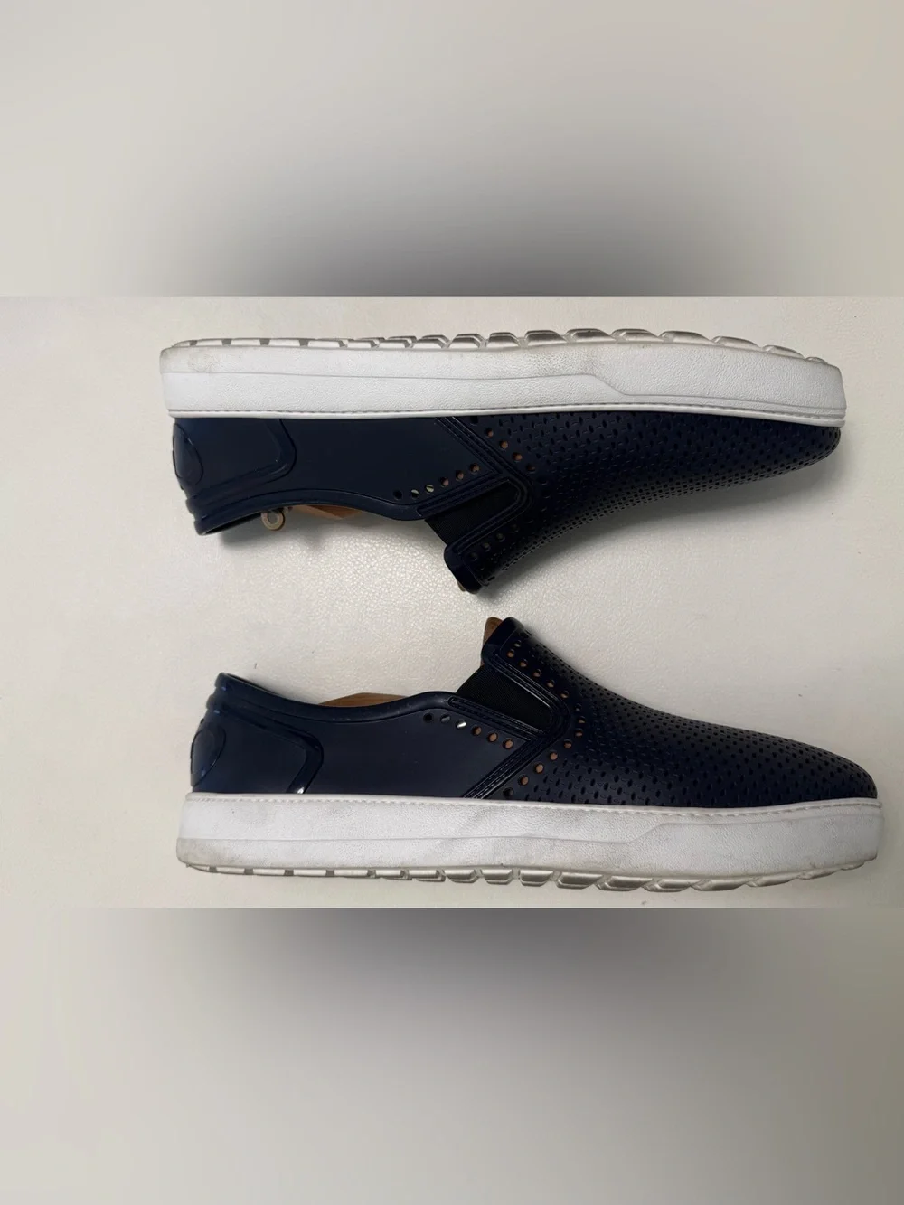 Salvatore Ferragamo Men’s Sneakers 12 - Picture 5 of 16